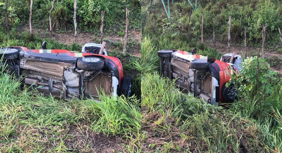 Veículo transportava um grupo de forrozeiros 