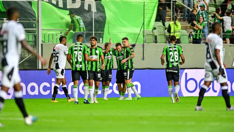 América-MG vence a Ponte Preta e assume a liderança provisória da Série B