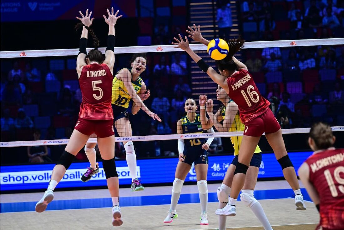 Brasil x Tailândia decidem uma vaga na semifinal da VNL 