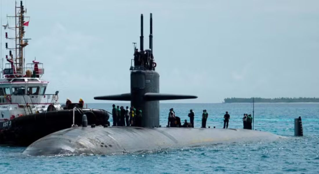 USS Helena chega à Baía de Guantánamo