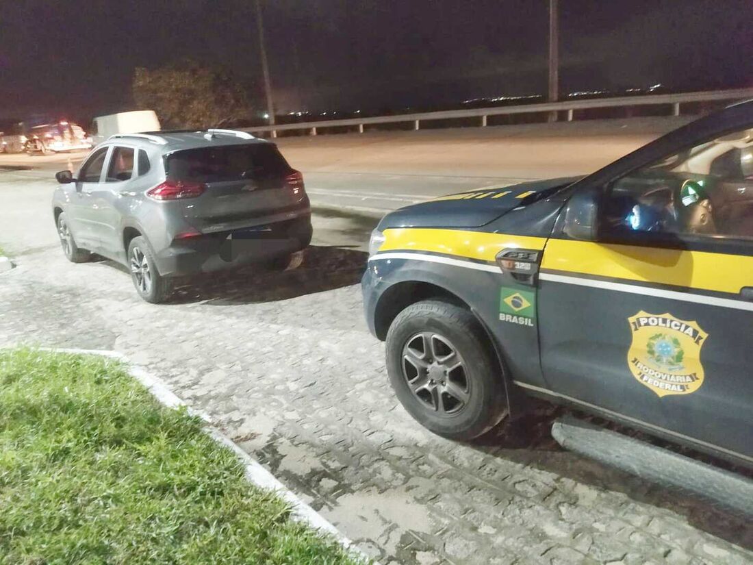 Um dos maiores arrombadores de caixa eletrônico do MT foi preso pela PRF em Igarassu com tornozeleira eletrônica rompida em carro roubado e indentidade falsa