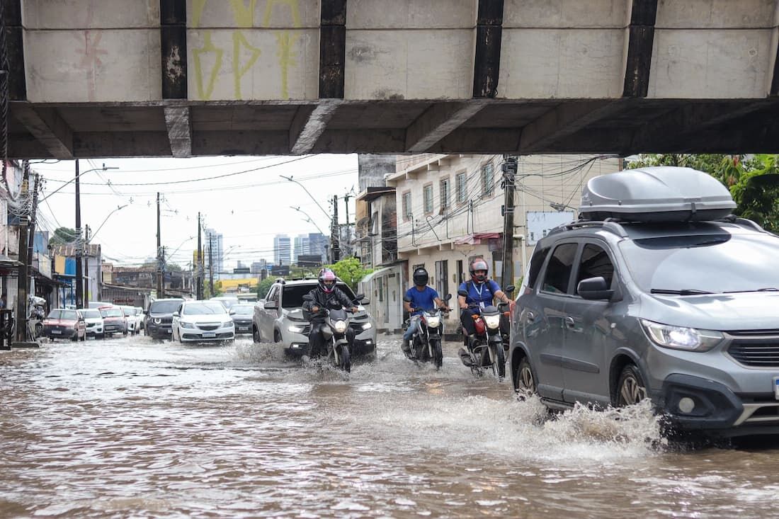 Chuvas no Recife: Pontilhão de Afogados