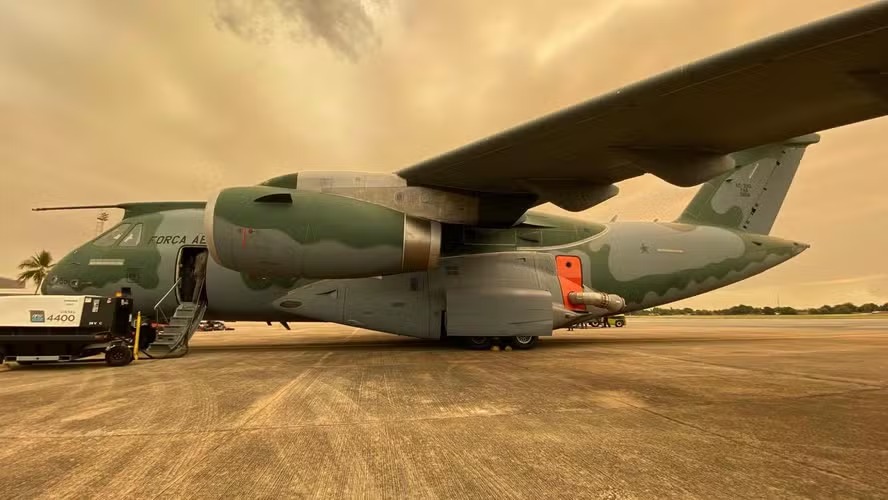 KC-390 Millennium: cargueiro da FAB ajuda a combater incêndio no Pantanal 