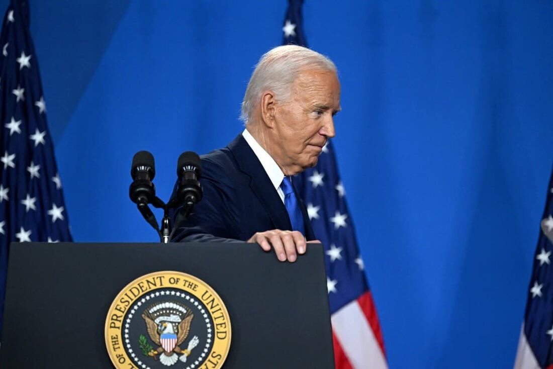 Biden confunde sua vice-presidente, Kamala Harris, com Trump em coletiva de imprensa