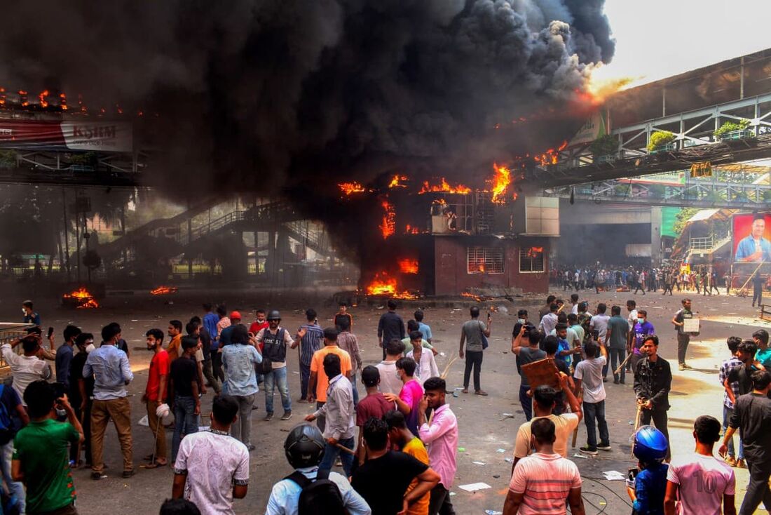 Bangladesh acordou em 19 de julho para avaliar a destruição deixada pelo dia mais mortal de protestos estudantis em andamento até agora