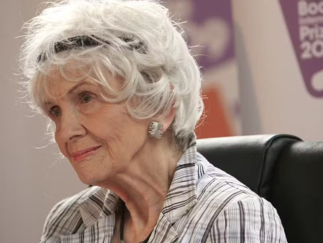 Alice Munro em foto de 2009 