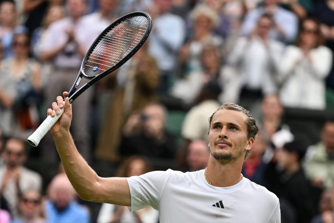 O alemão Alexander Zverev comemora a vitória contra o britânico Cameron Norrie 