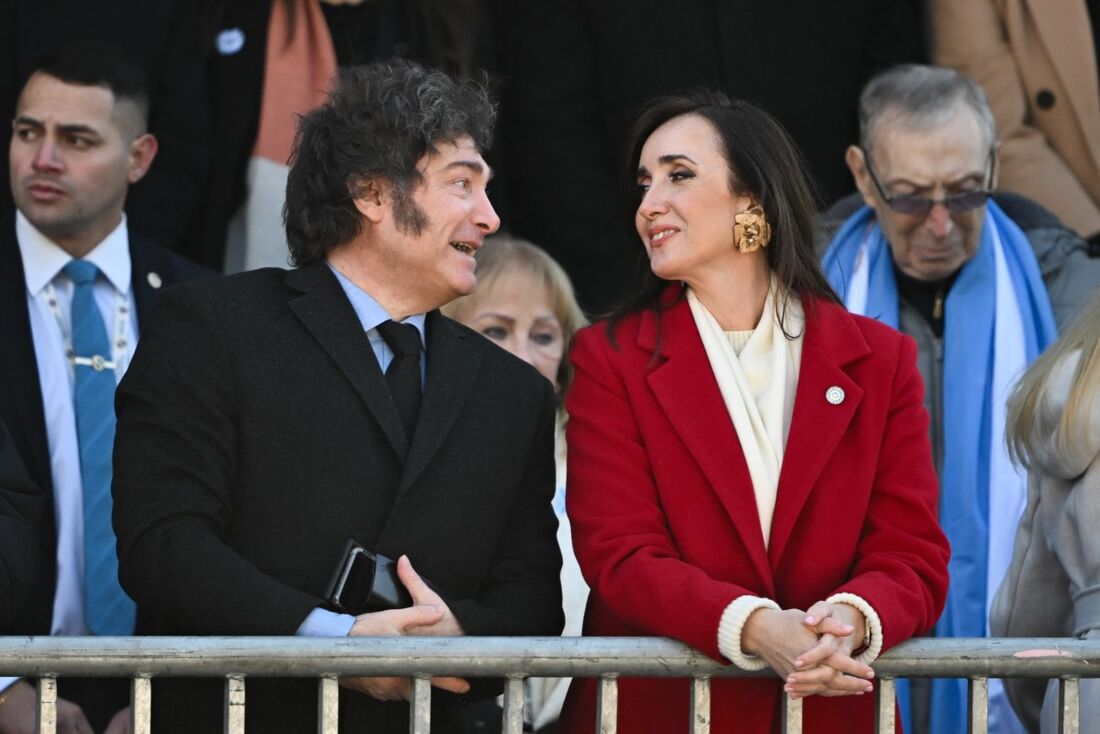 Vice-presidente da Argentina, Victoria Villarruel, ao lado do presidente Javier Milei