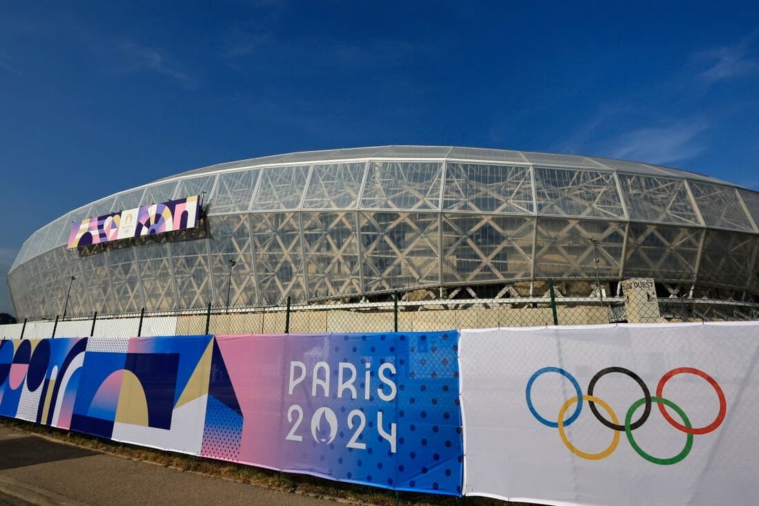  Estádio de Nice, onde serão disputadas algumas das partidas de futebol olímpico, parte dos Jogos Olímpicos de Paris