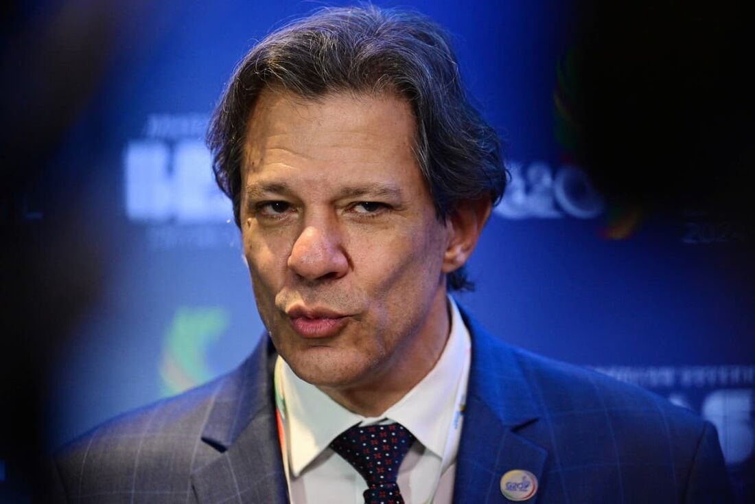 Inflação pode ser agravada por questões climáticas e preocupa, diz Haddad