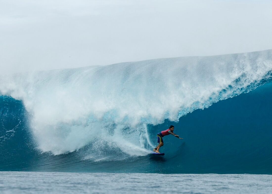 Gabriel Medina na disputa do surfe