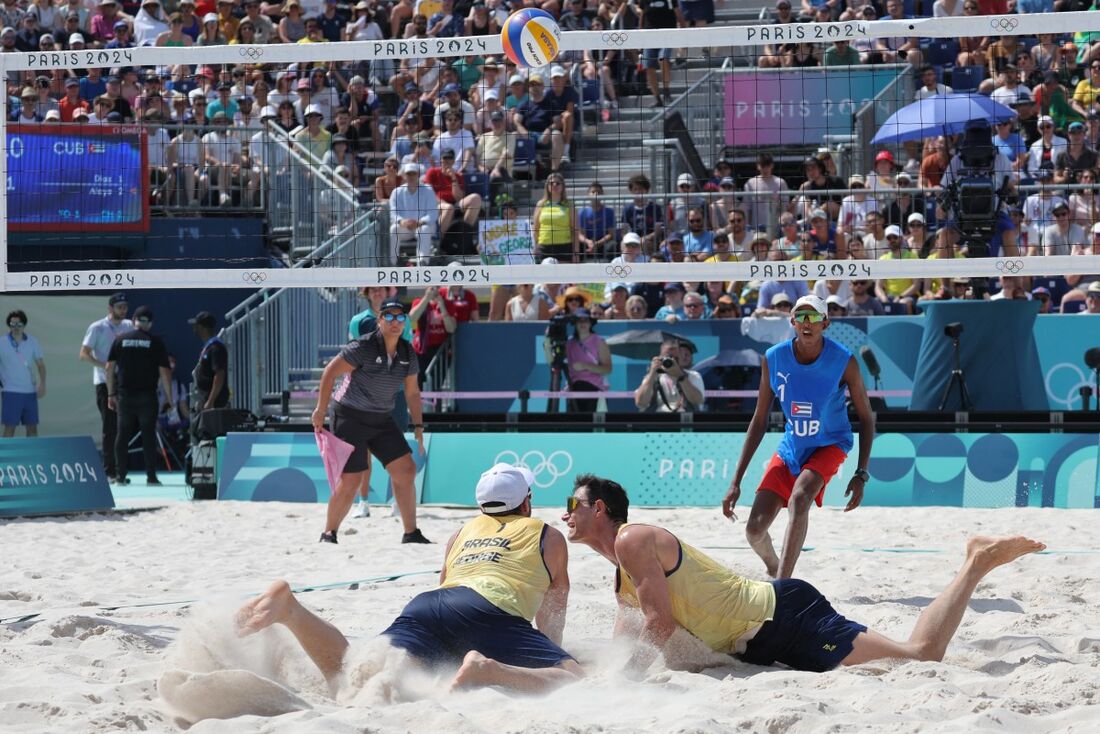 George e André perdem para cubanos no vôlei de praia