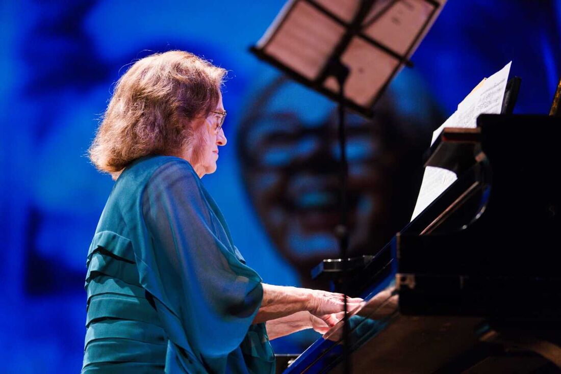 Com acesso gratuito, programação celebrará os 80 anos da pianista Ana Lúcia Altino com apresentações de instrumentistas do Brasil e exterior. Concerto com 17 membros da Família Altino Garcia é aguardada atração