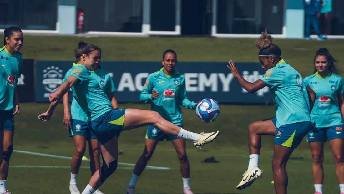 Seleção feminina de futebol se prepara para os Jogos Olímpicos 