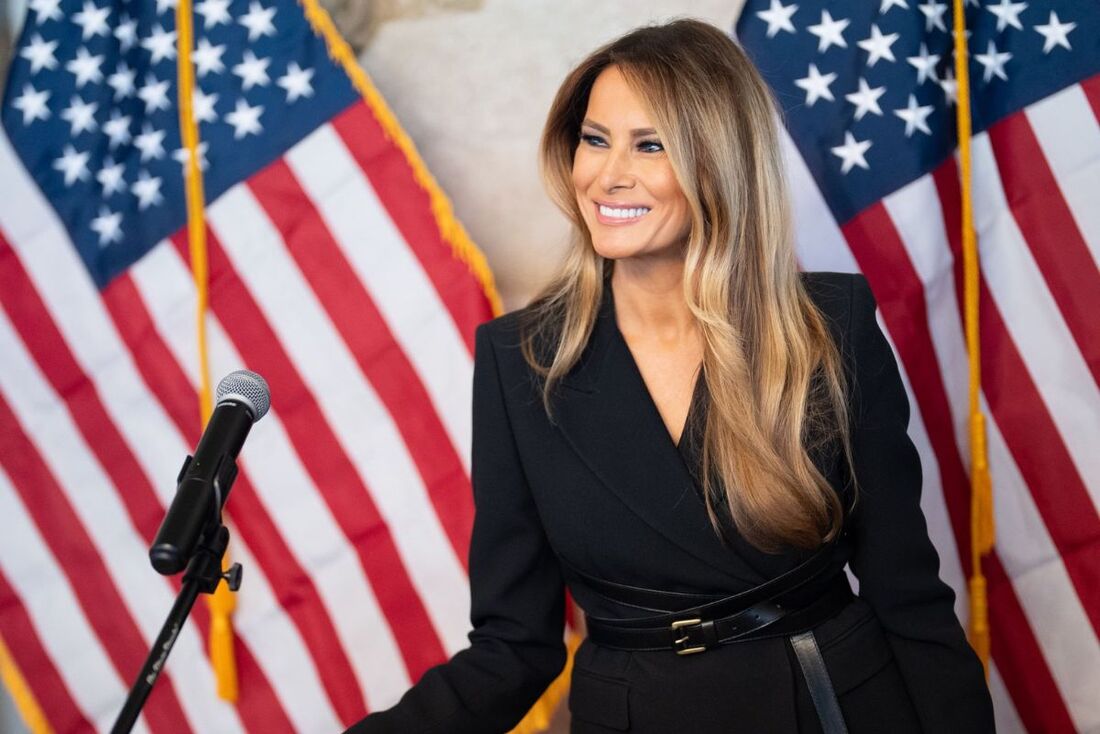 Melania Trump, ex-primeira-dama dos EUA, vai lançar autobiografia intitulada "Melania"