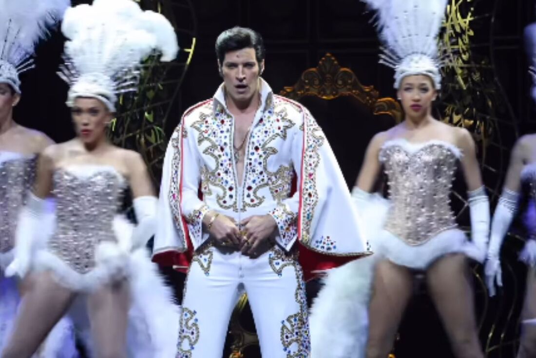 Leandro Lima interpreta Elvis na peça do diretor Miguel Falabella 