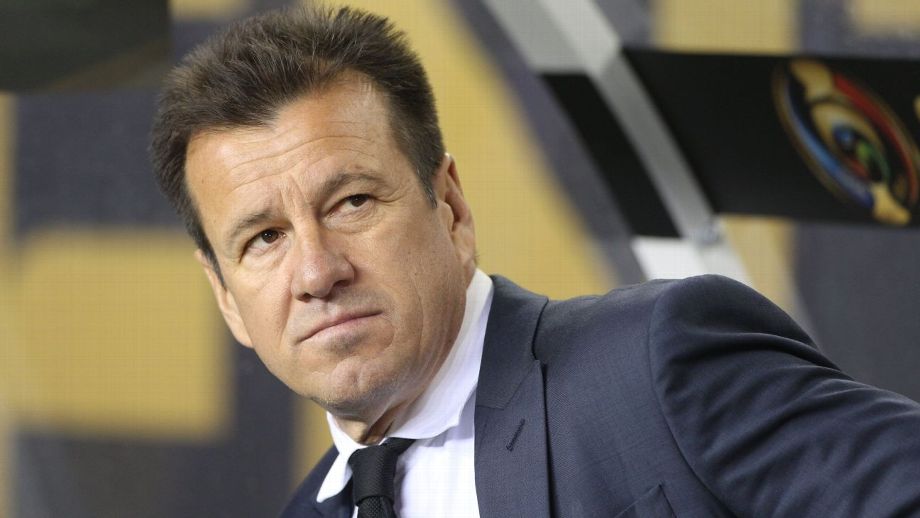 Dunga durante jogo entre Brasil e Peru, pela Copa América Centenário