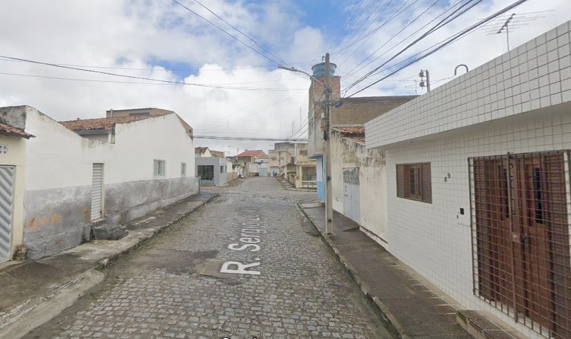 Crime ocorreu na rua Sérgio Loreto, no bairro Indianópolis, em Caruaru