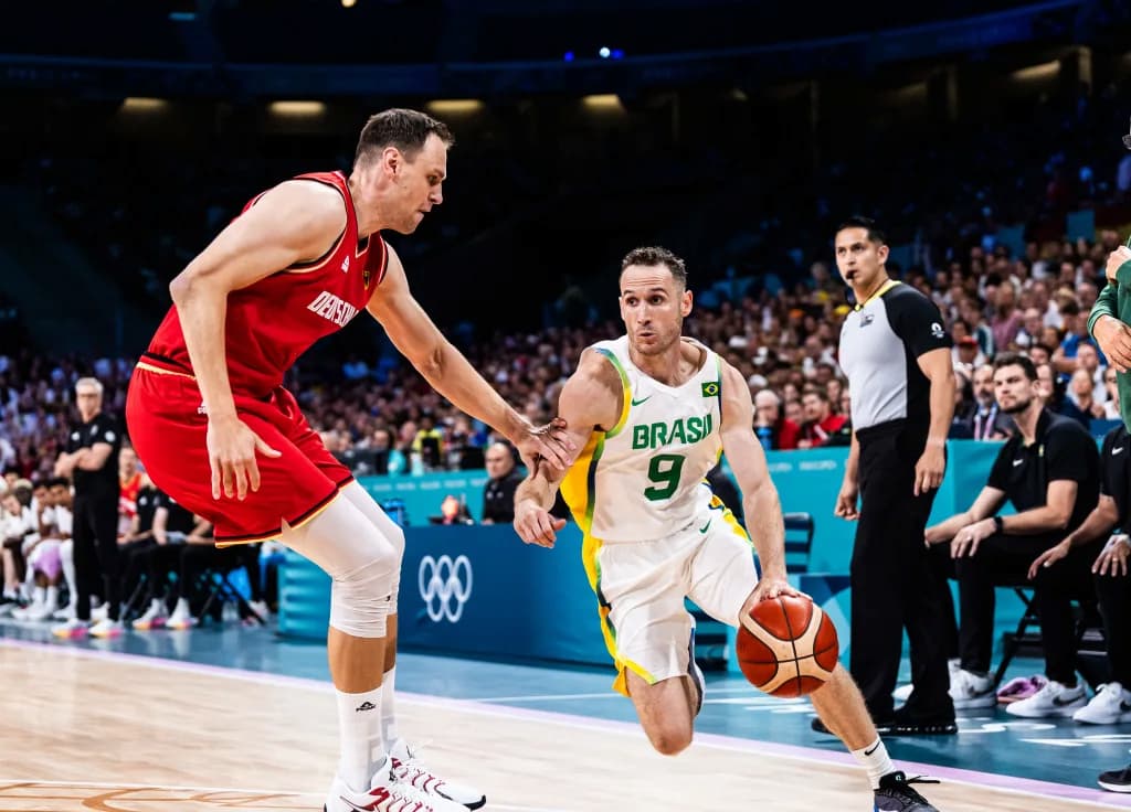 Brasil perdeu para Alemanha e agora enfrenta situação difícil no basquete 