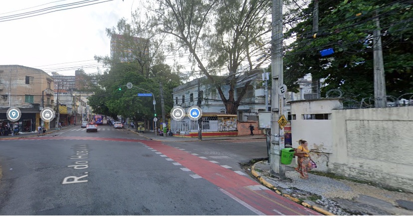 Cruzamento da Rua do Hospício com a Rua do Riachuelo, no Recife