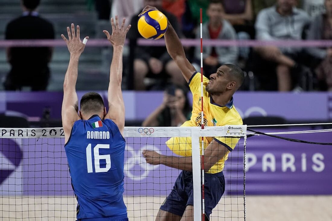 Lucarelli, ponteiro da seleção masculina de vôlei 