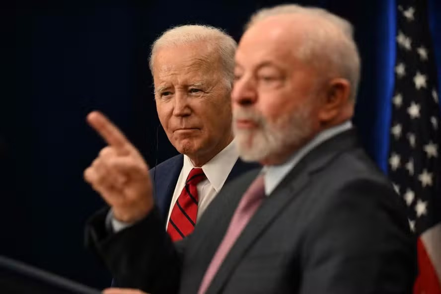 O presidente Lula e o presidente Biden.