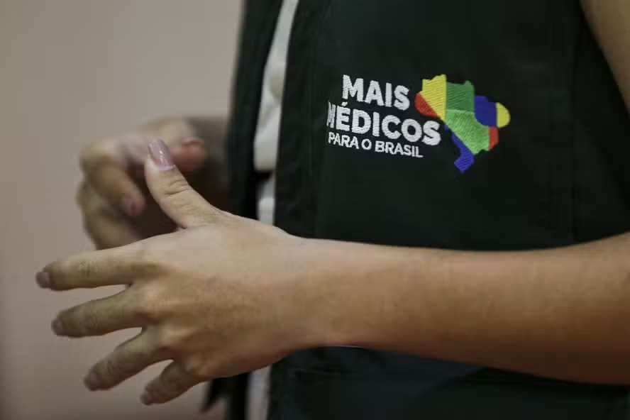 Programa do mais médicos contará com cotas na nova seleção