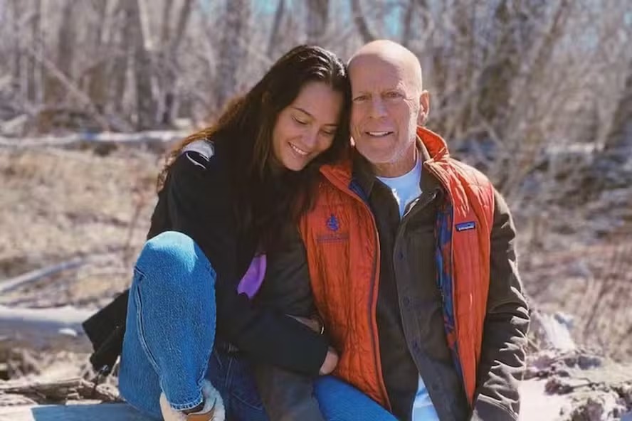 Emma Heming e Bruce Willis 