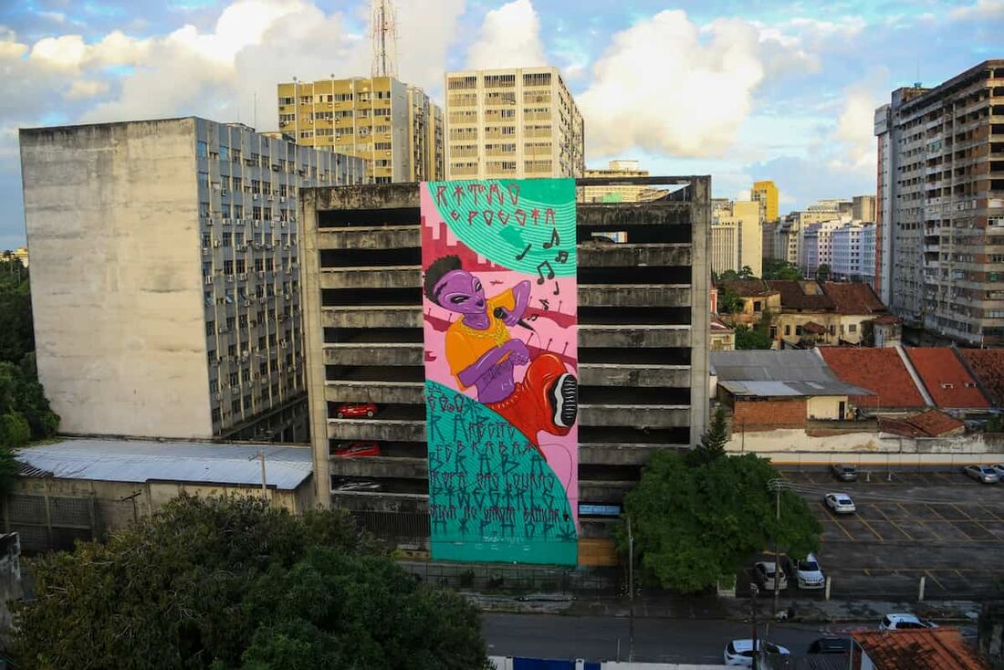 Novo megamural do "Recife Cidade da Música" é inaugurado no centro do Recife