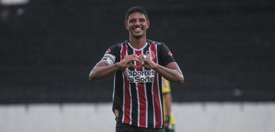 Com sete gols, Túlio é o artilheiro da competição