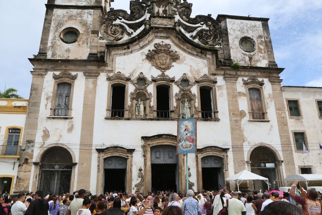 Festa de Nossa Senhora do Carmo marcando o início das festividades