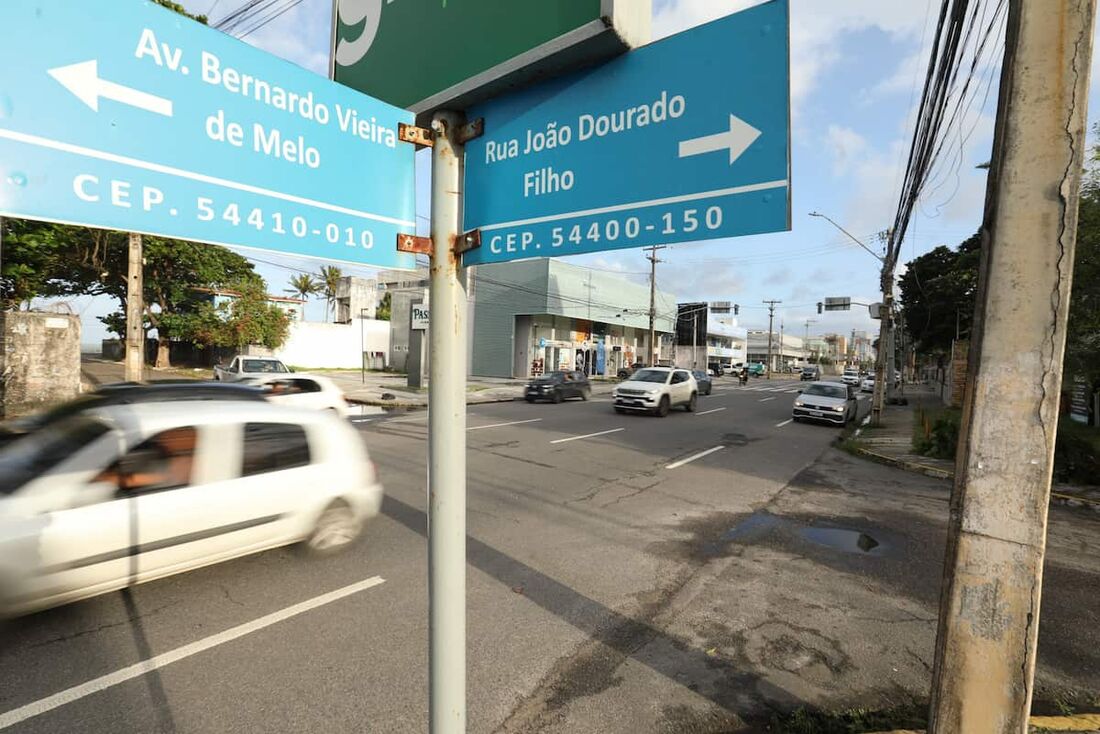  Avenida Bernardo de Melo, em Piedade, será interditada nesta terça (16) e quarta-feira (17)