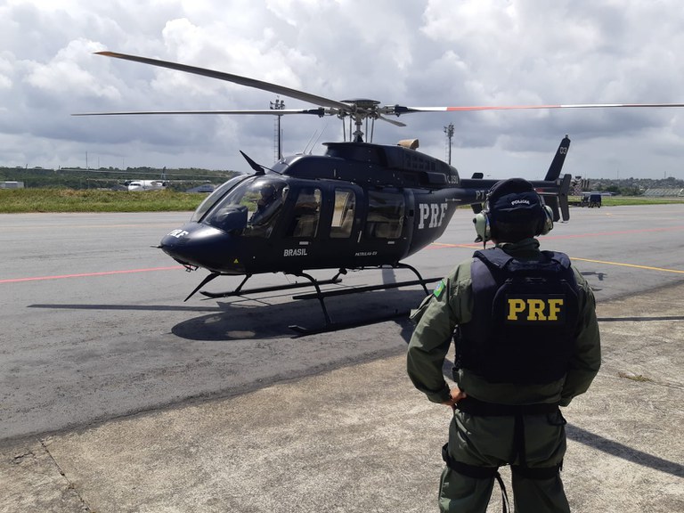 Helicópteros da PRF são exibidos em mostra