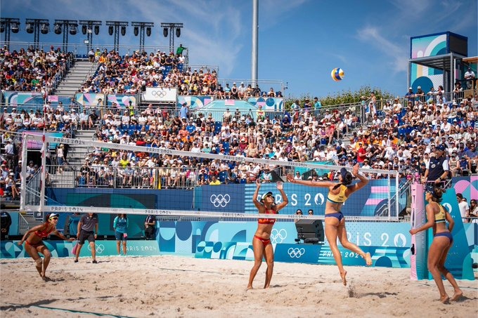 Brasileiras venceram na estreia do vôlei de praia