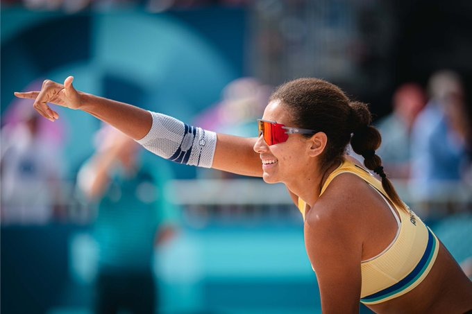 Ana Patrícia e Duda vencem na estreia