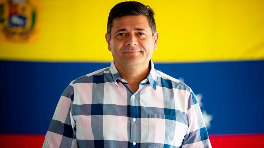 Freddy Superlano, líder da linha de frente do partido Voluntad Popular