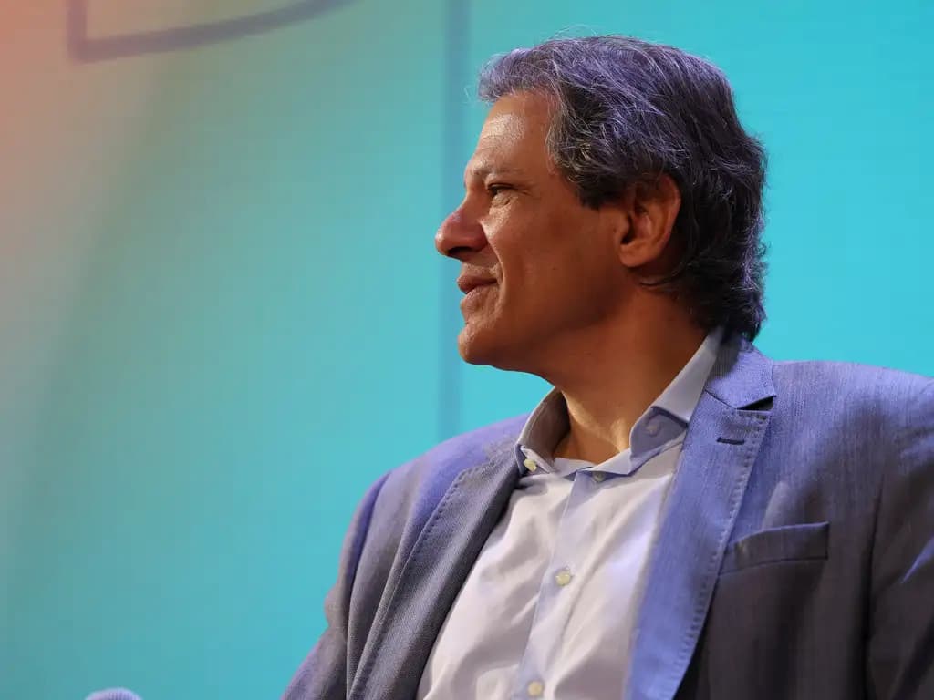 Haddad evitou comentar o teor da decisão unânime tomada pelo Banco Central brasileiro e disse que fará uma avaliação apenas após a divulgação da ata