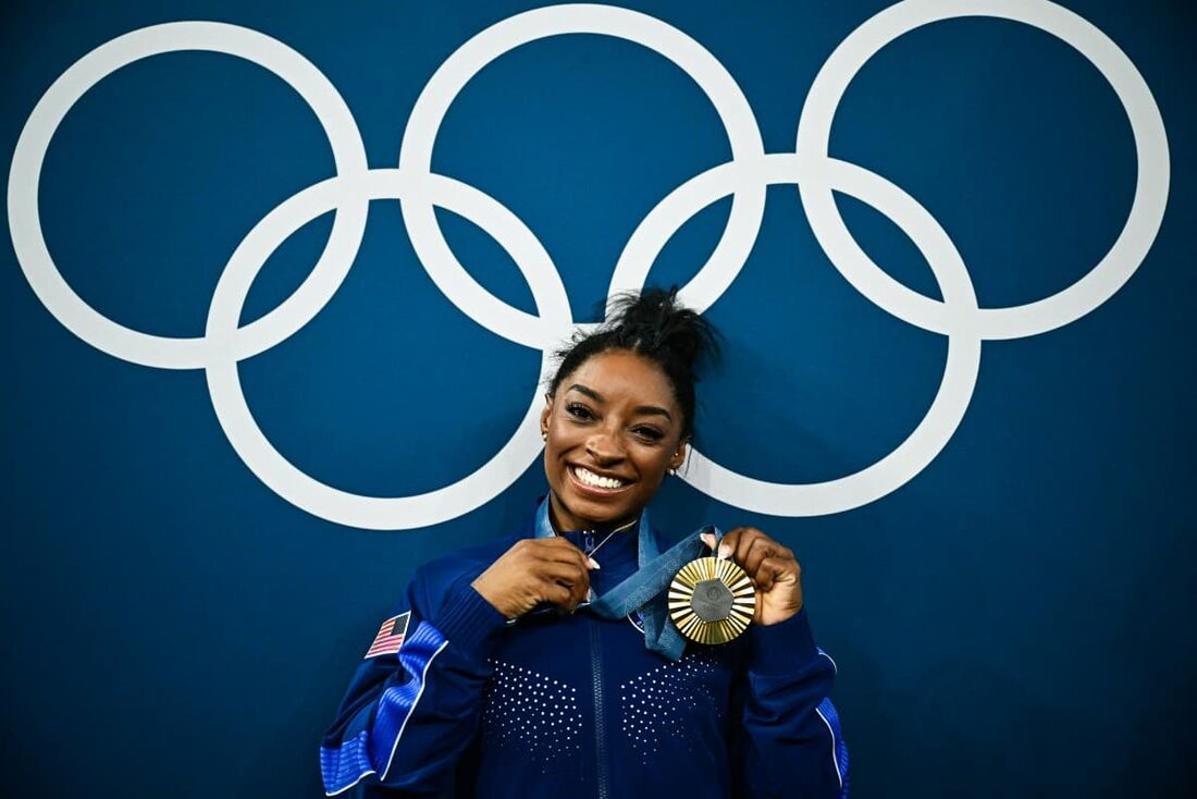 Simone Biles consegue mais um ouro na ginástica 