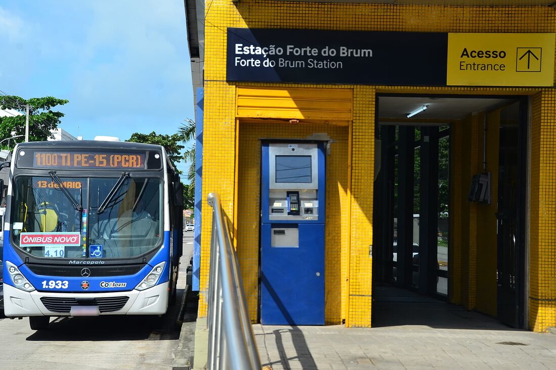 Estação de BRT Forte do Brum reabre no Recife