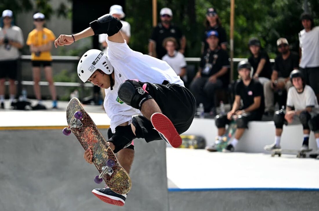 Augusto Akio é uma das esperanças brasileiras na disputa do skate park masculino 