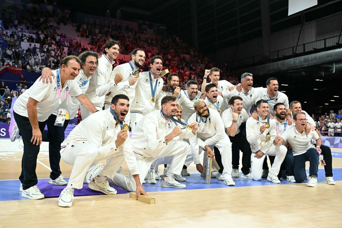 França conquista medalha de ouro no vôlei masculino 