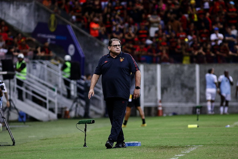 Guto Ferreira, técnico do Sport