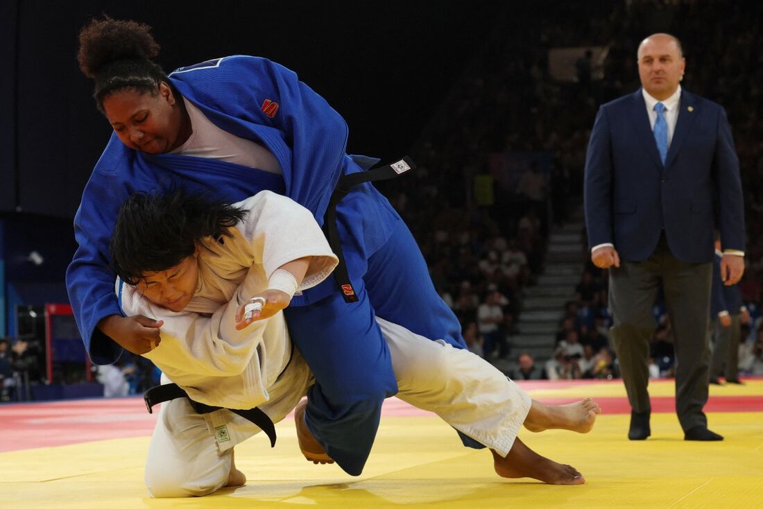 Beatriz Souza vence e está a uma vitória de garantir outra medalha para o Brasil no judô