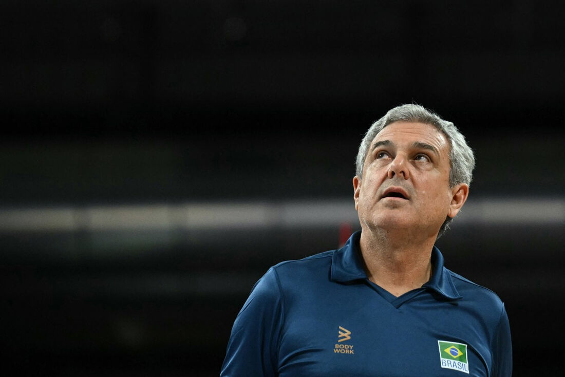 José Roberto Guimarães, técnico da seleção feminina de vôlei