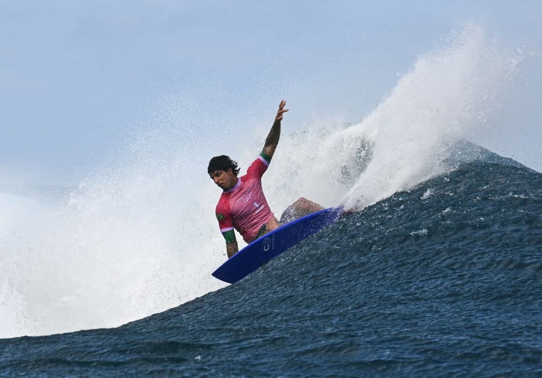 Gabriel Medina durante os Jogos Olímpicos de Paris 