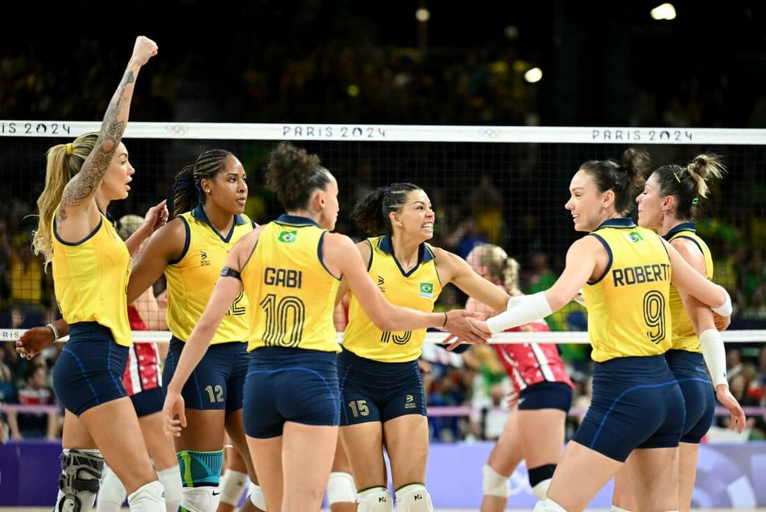 Seleção feminina de vôlei 