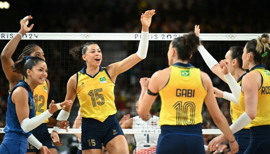 Brasil vence República Dominicana e avança às semifinais do vôlei feminino das Olimpíadas de Paris-2024