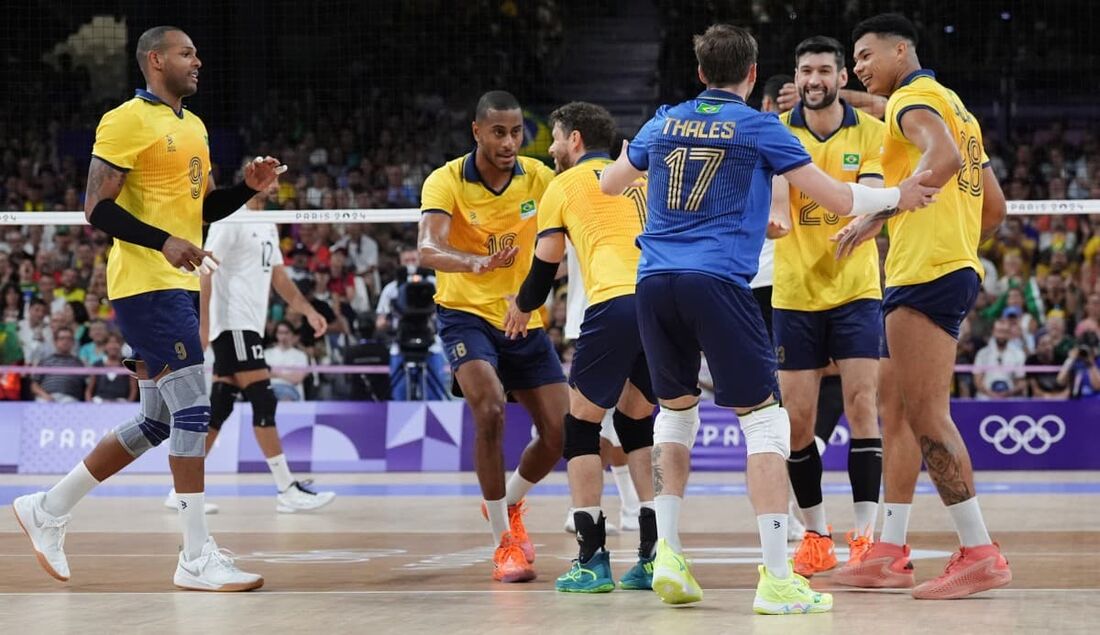 Brasil vence Egito sem dificuldades e se classifica para as quartas de final do vôlei masculino das Olimpíadas de Paris