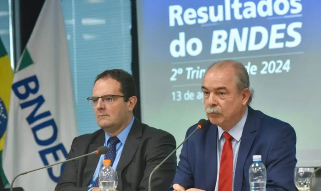 Presidente do Banco Nacional de Desenvolvimento Econômico e Social (BNDES), Aloizio Mercadante