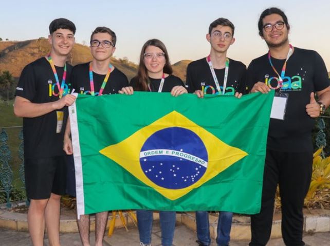 Equipe brasileira na Olimpíada Internacional de Astronomia e Astrofísica de 2024